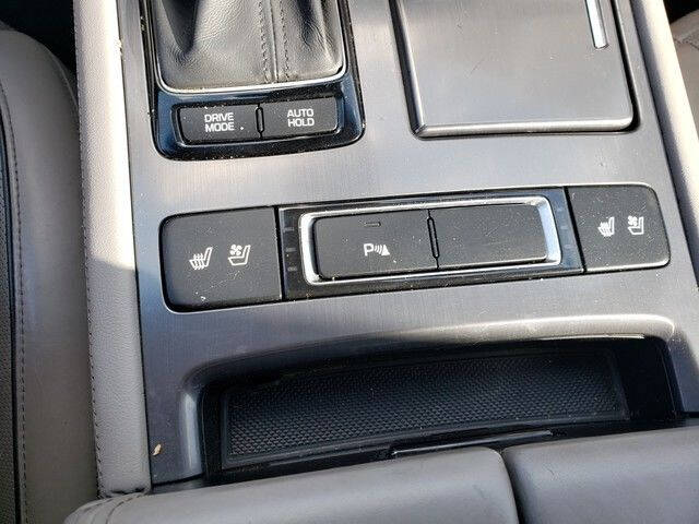 2015 Hyundai Genesis