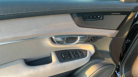 2026 Volvo XC90 B6 Ultra Dark 7P