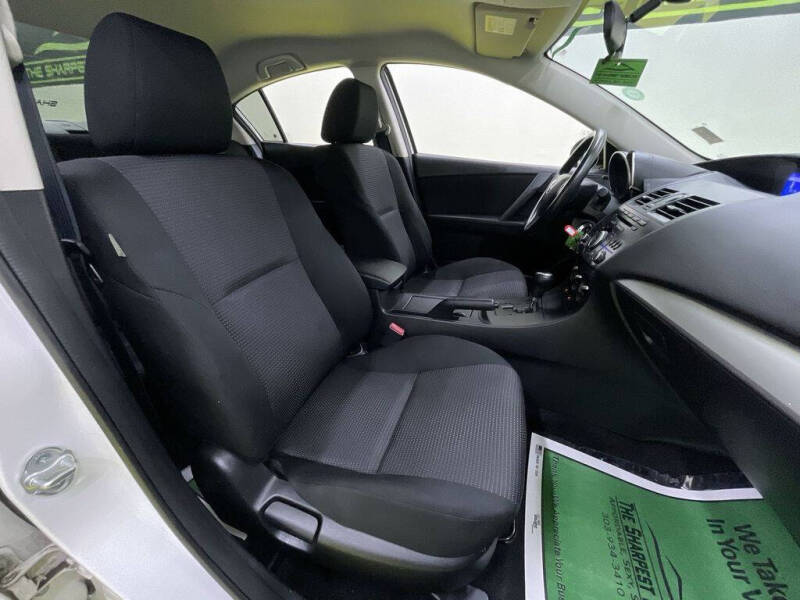 2013 Mazda MAZDA3 i Sport