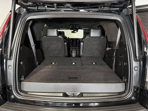 2017 Cadillac Escalade Platinum