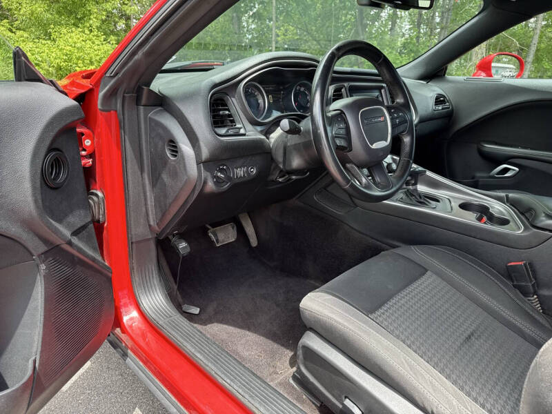 2016 Dodge Challenger SXT