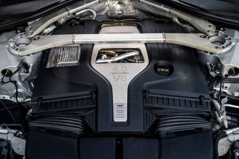 2021 Aston Martin DBX