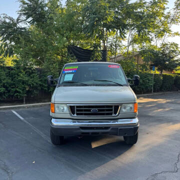 2006 Ford E-Series E-350 SD
