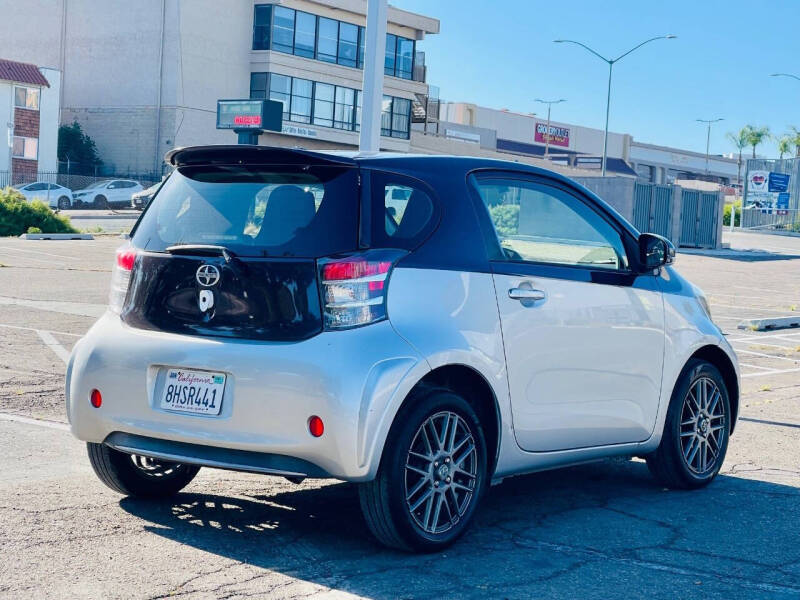 2014 Scion iQ 10 Series