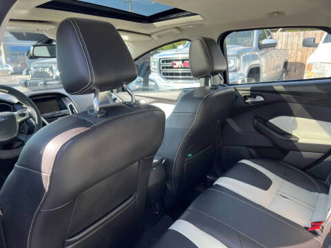 2012 Ford Focus Titanium