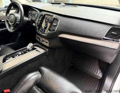 2021 Volvo XC90 Recharge T8 Inscription 7P