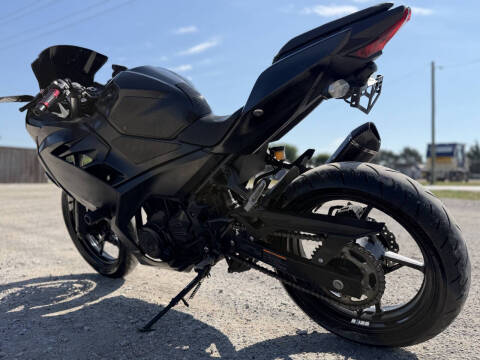 2018 Kawasaki Ninja 400 (ABS)