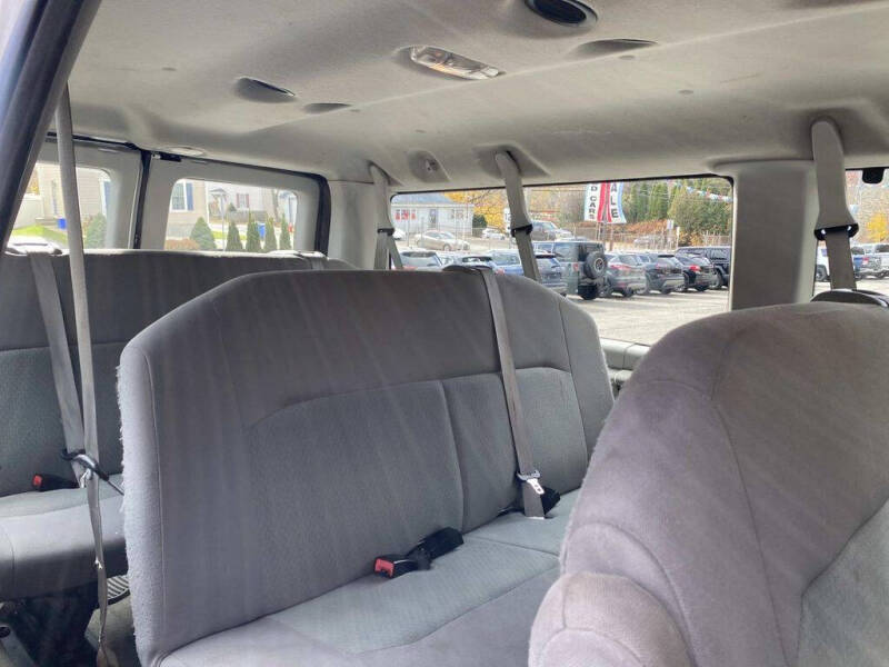 2013 Ford E-Series E-350 SD XLT