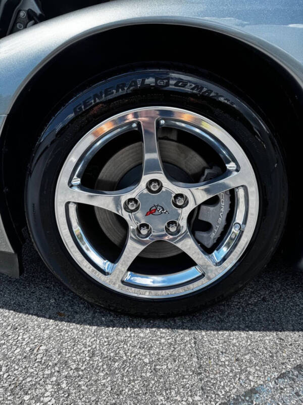 2004 Chevrolet Corvette
