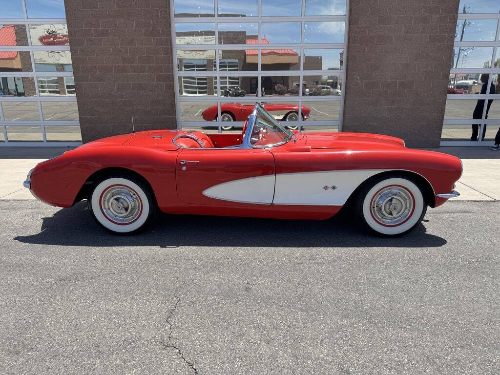 1957 Chevrolet Corvette 4