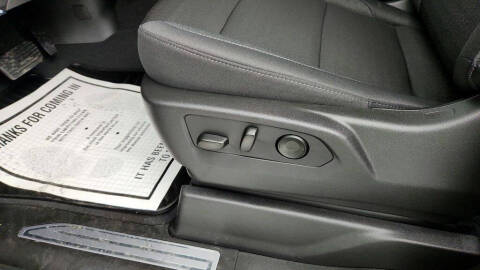 2025 GMC Sierra 1500 Elevation Standard