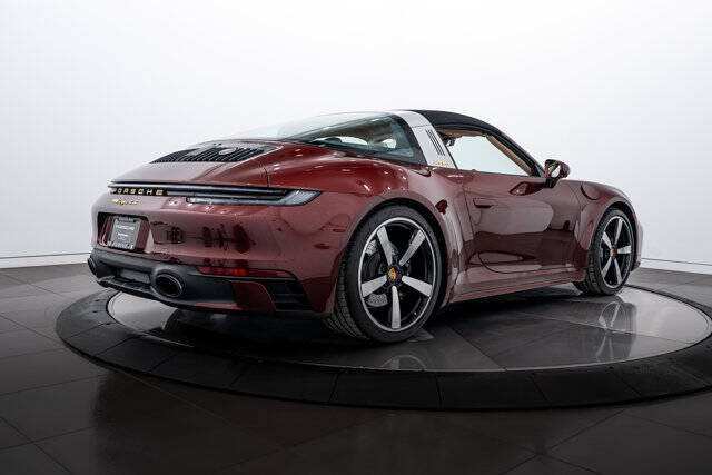 2021 Porsche 911 Targa 4S Heritage Design Edition