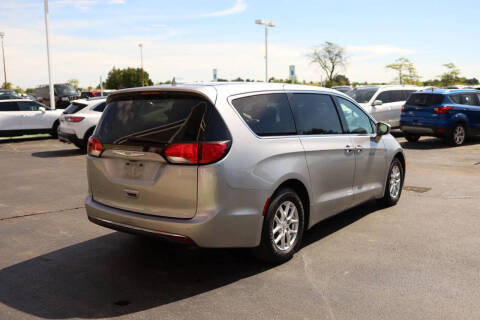2020 Chrysler Pacifica Touring