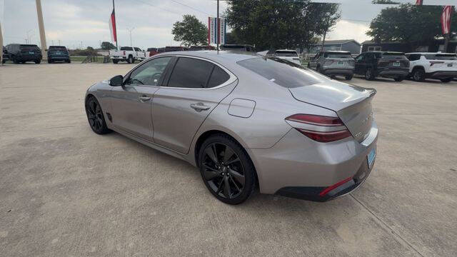 2023 Genesis G70