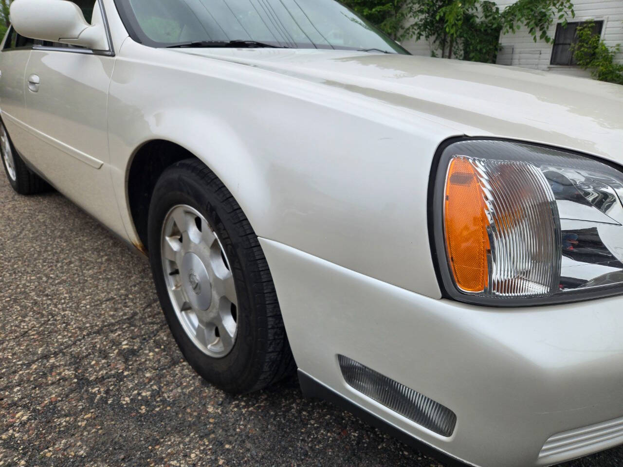2002 Cadillac DeVille 19