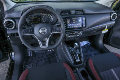 2025 Nissan Versa SR