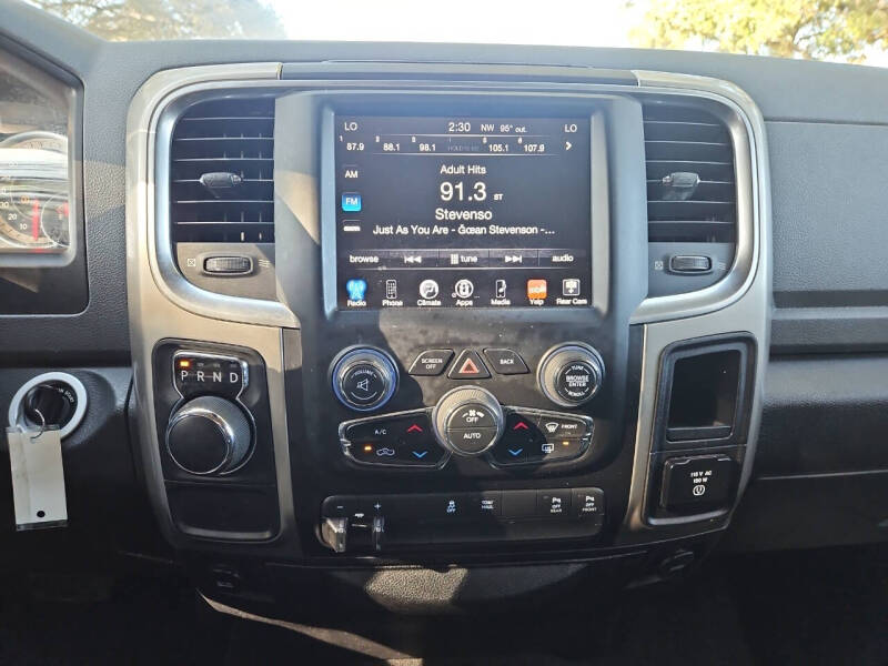 2017 RAM Ram 1500 Pickup Lone Star Silver photo 14