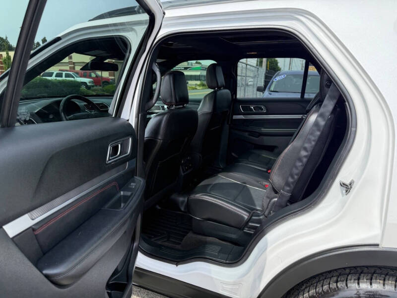 2018 Ford Explorer Sport