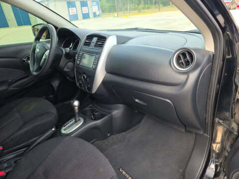 2015 Nissan Versa 1.6 S