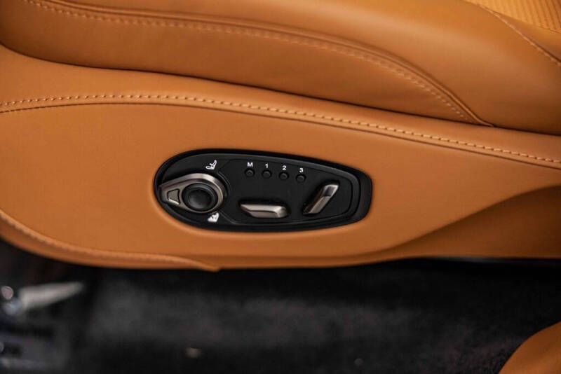 2026 Aston Martin DBX 707