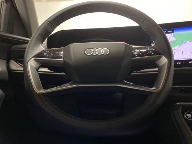 2025 Audi Q5 quattro Premium TFSI