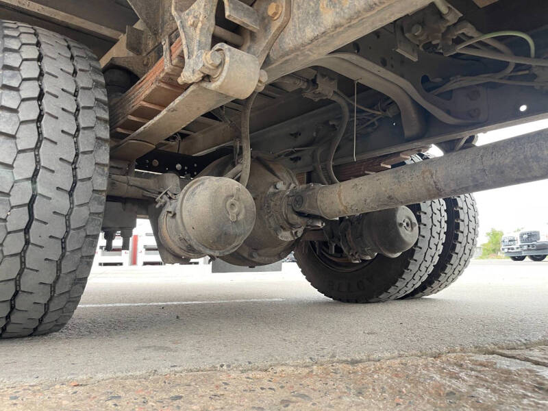 2006 Ford F-650