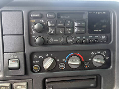 2000 GMC Yukon Denali