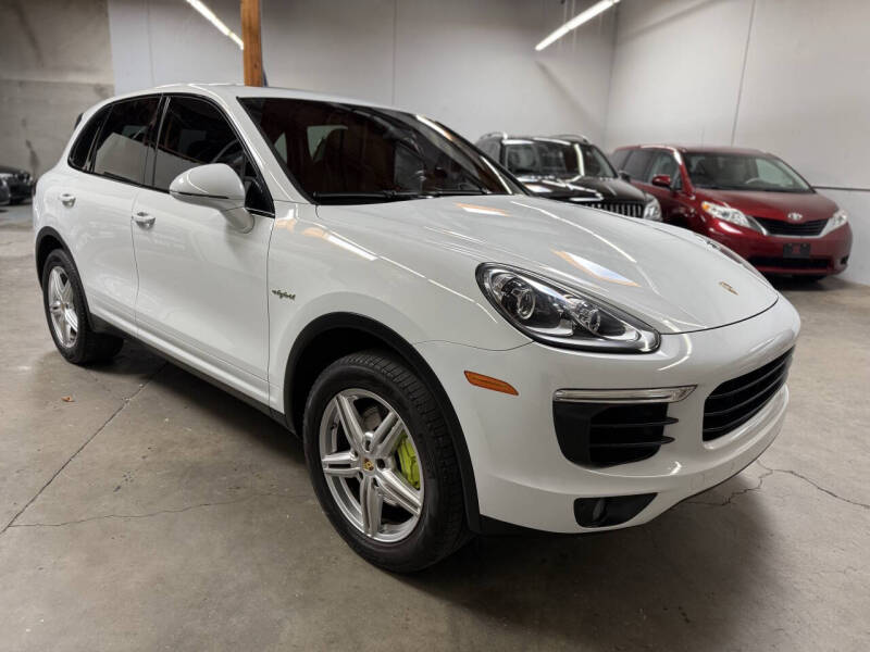 2016 Porsche Cayenne S E-Hybrid