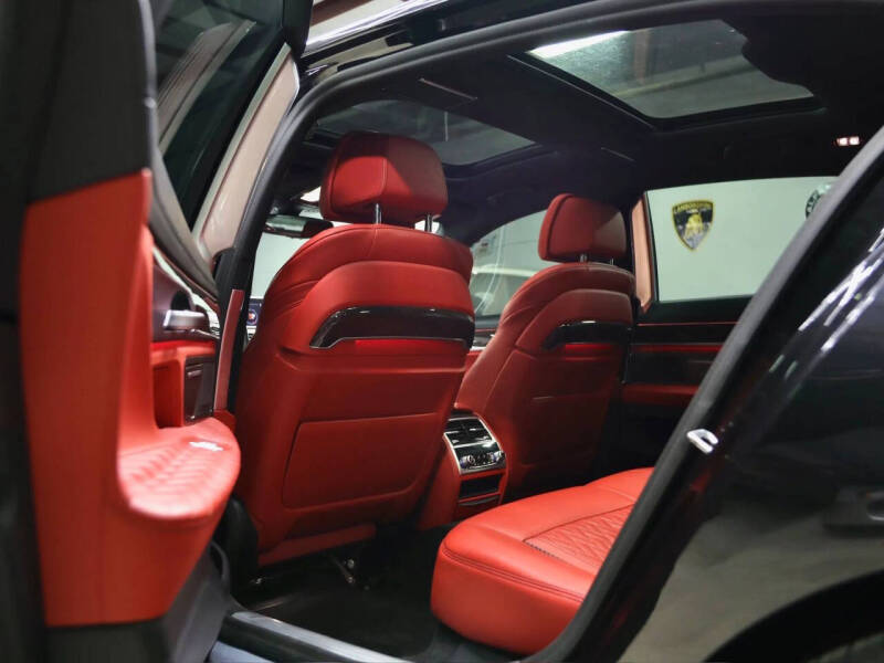 2022 BMW 7 Series 740i xDrive