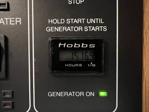 2000 Winnebago Adventurer