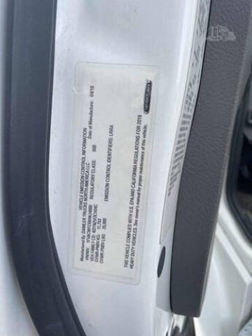 2019 Freightliner M2 106