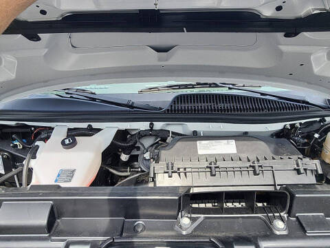 2025 GMC Savana 2500