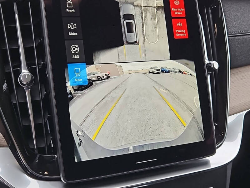 2025 Volvo XC90 B6 Plus Bright Theme 7P