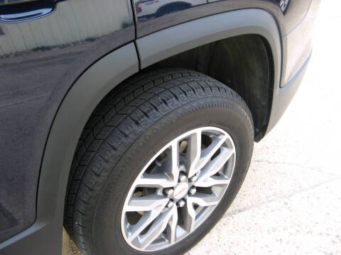 2017 GMC Acadia SLE-2