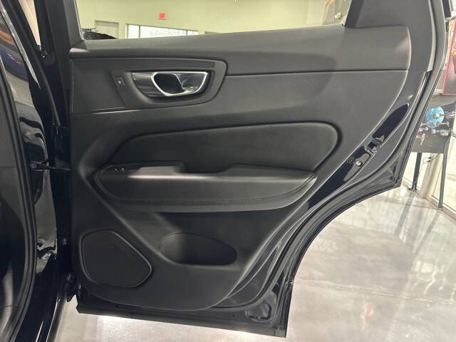 2023 Volvo XC60 B5 Core