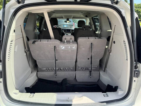 2020 Chrysler Pacifica Touring