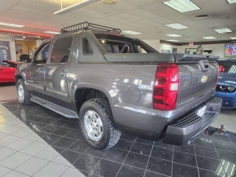 2011 Chevrolet Avalanche LS