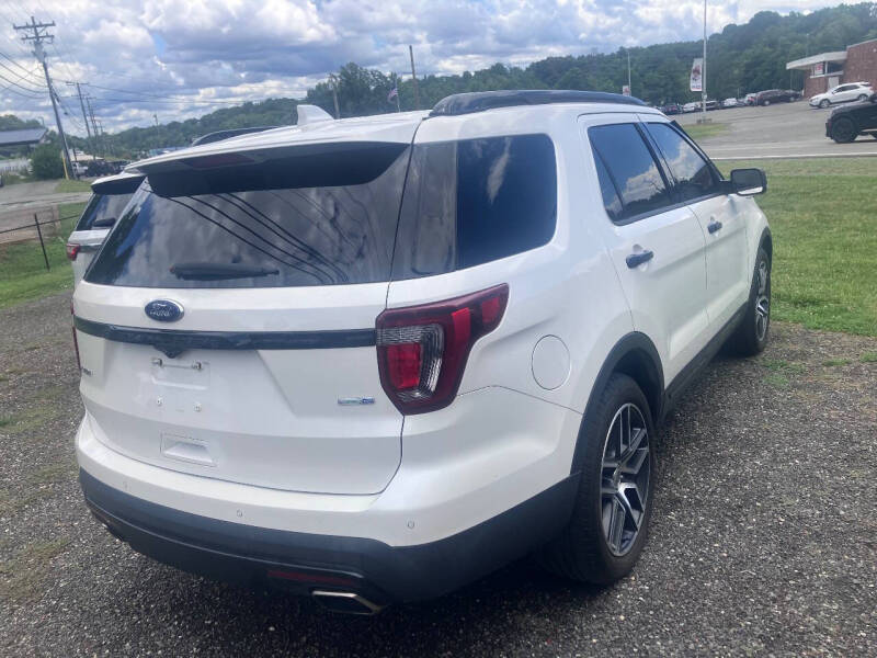 2016 Ford Explorer Sport