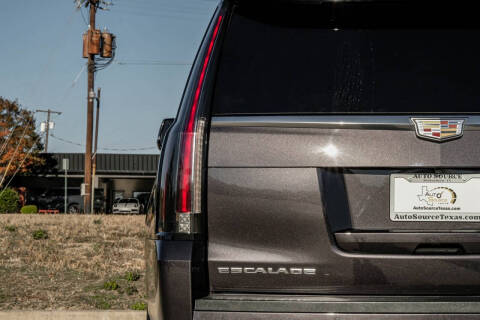 2016 Cadillac Escalade Platinum