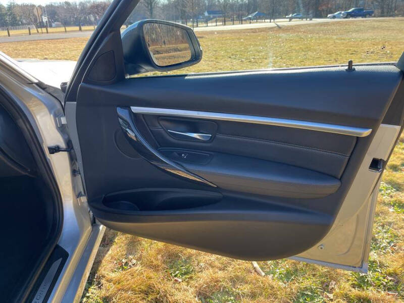 2017 BMW 3 Series 330e iPerformance