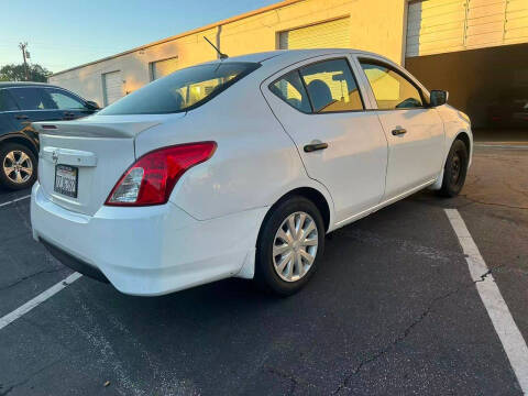 2017 Nissan Versa 1.6 S Plus
