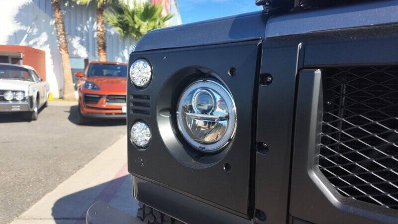 1983 Land Rover Defender