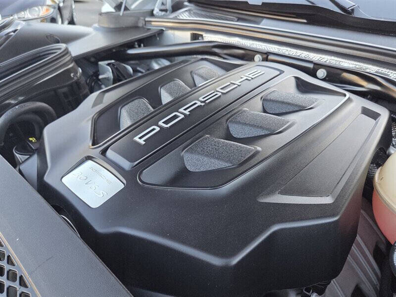 2016 Porsche Macan S