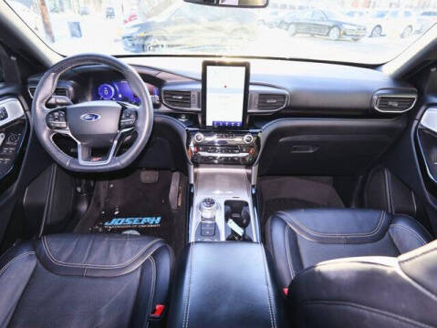 2021 Ford Explorer ST