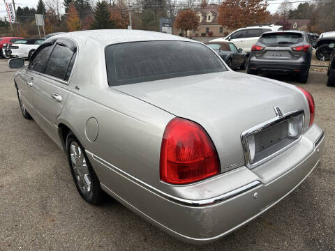 2003 Lincoln Town Car Cartier