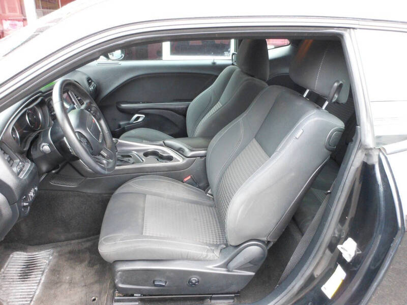 2018 Dodge Challenger SXT