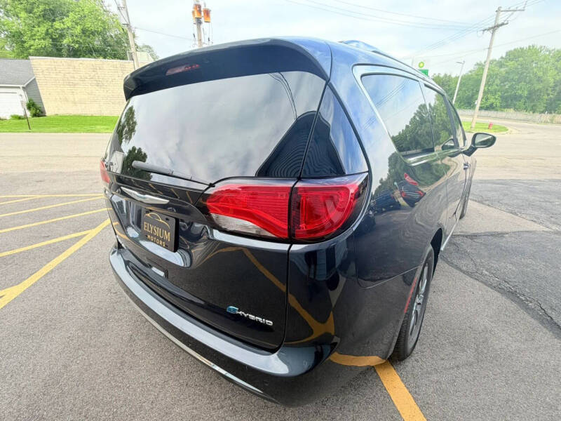 2019 Chrysler Pacifica Hybrid