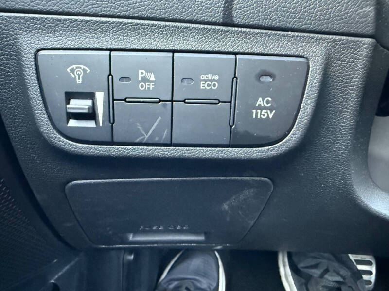 2012 Hyundai Veloster