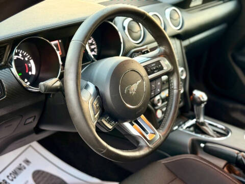 2015 Ford Mustang V6