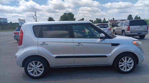 2012 Kia Soul +